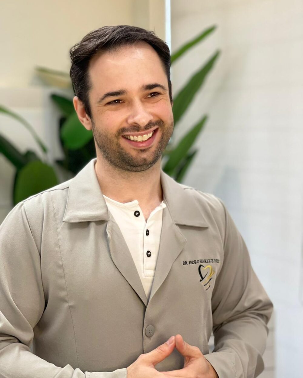 Dr. Pedro Henrique Neiro, cirurgião-dentista CRO-PR 21.768